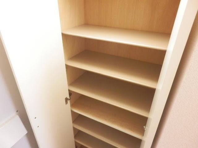Room image 12