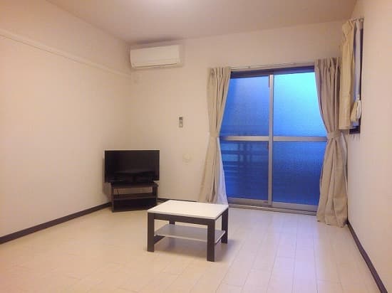 Room image 10