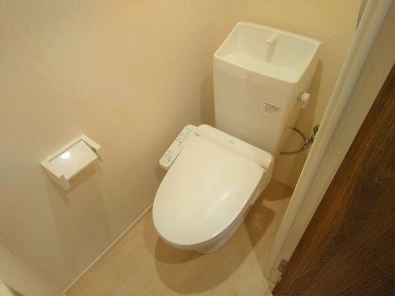 Room image 9