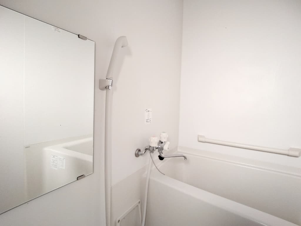 Room image 15