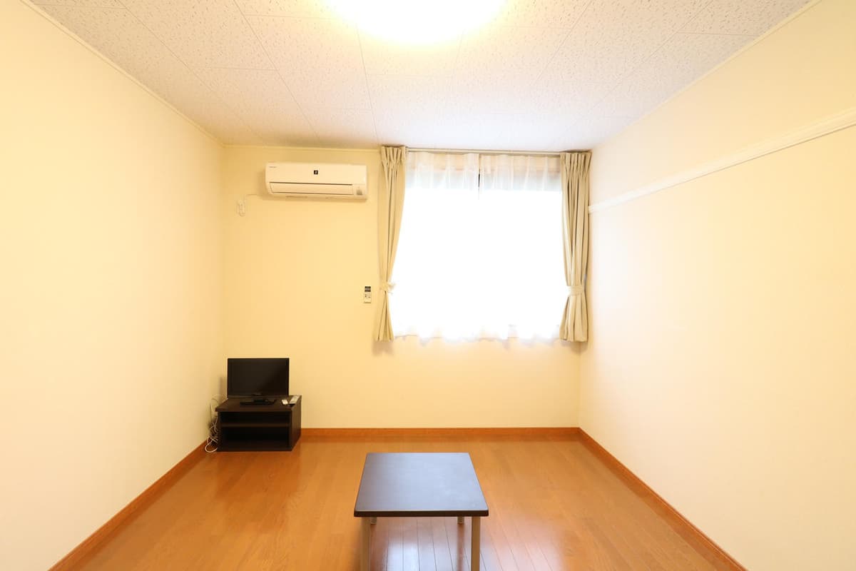 Room image 11