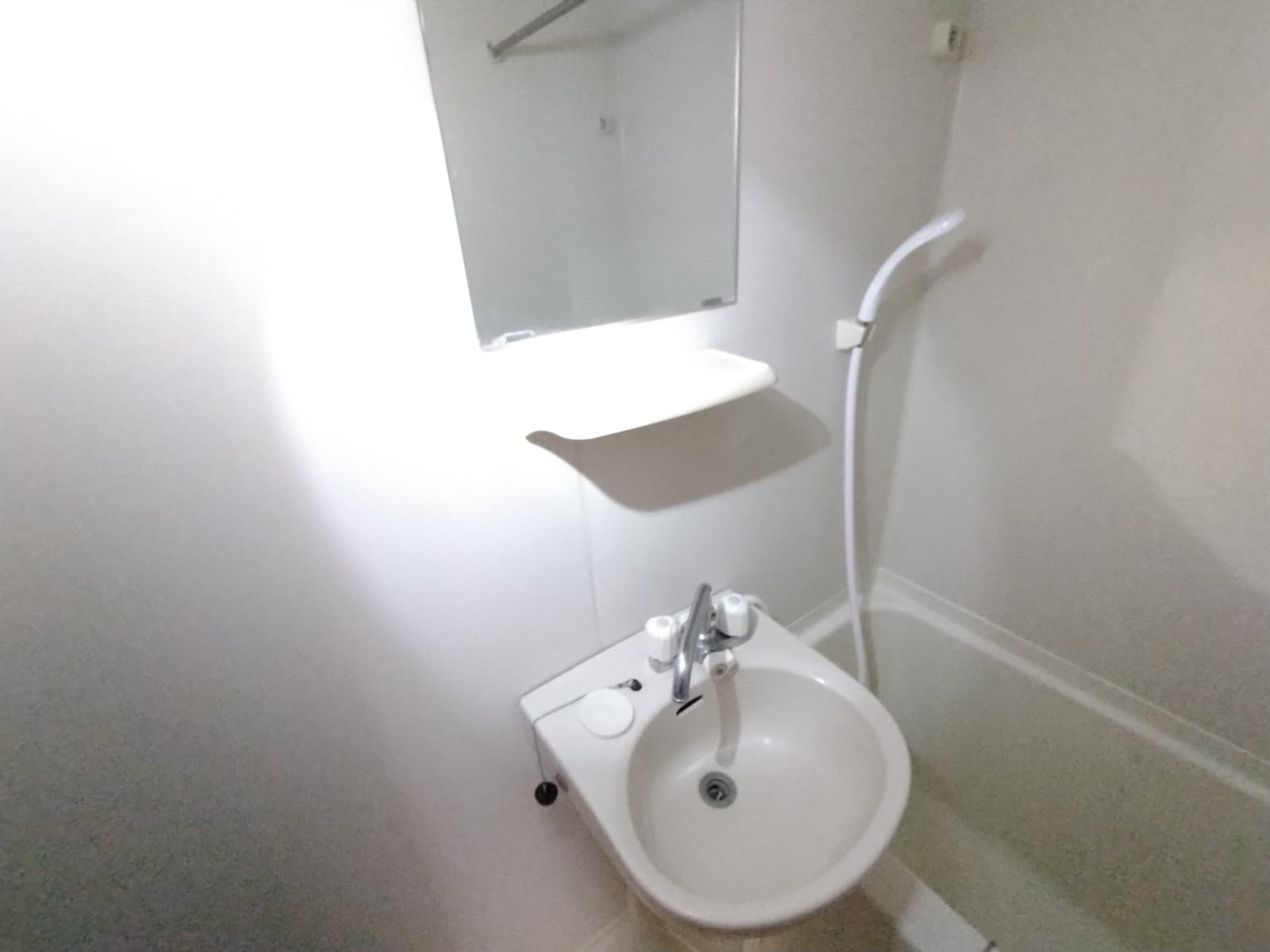 Room image 10