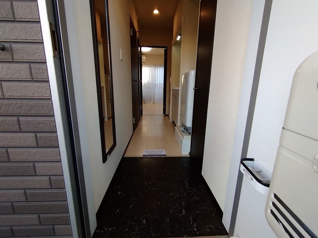 Room image 11
