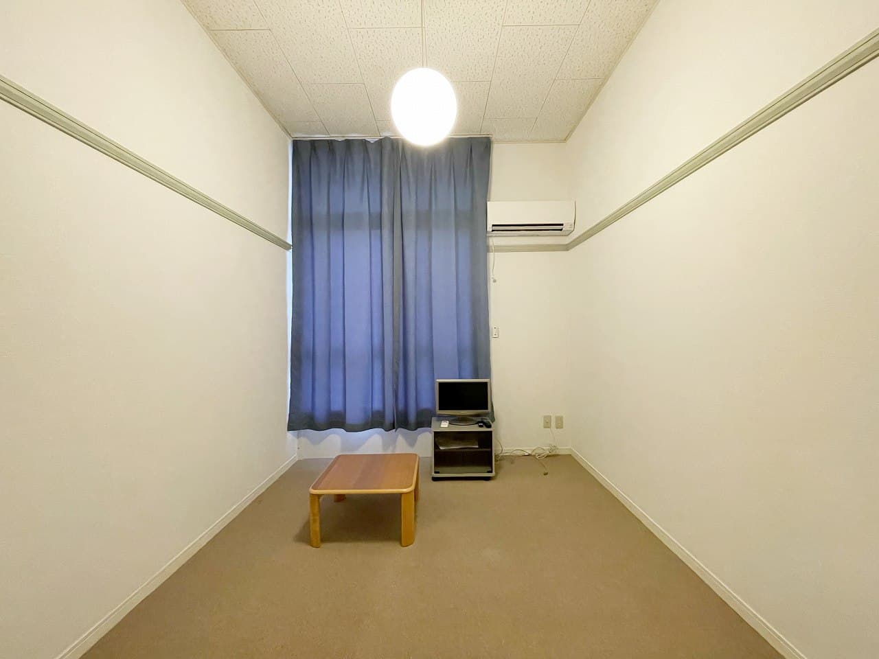 Preview interior of leopalace Line