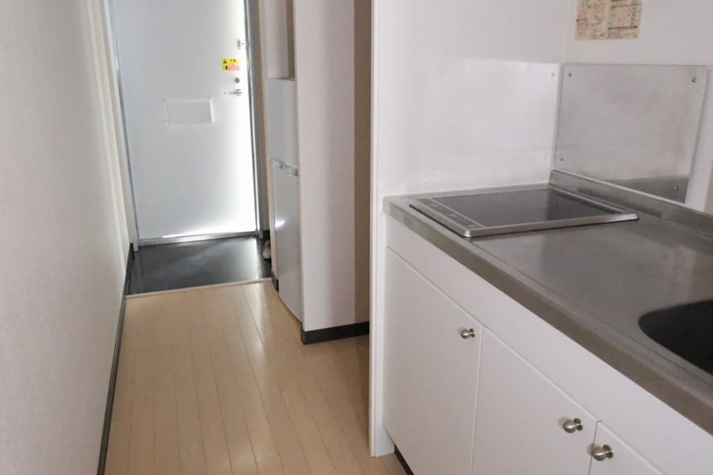 Room image 9