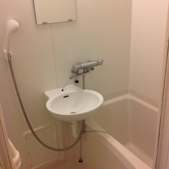 Room image 8
