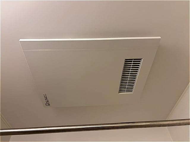 Room image 15