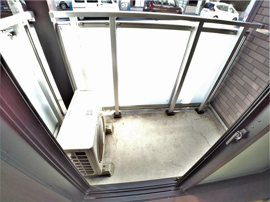 Room image 12