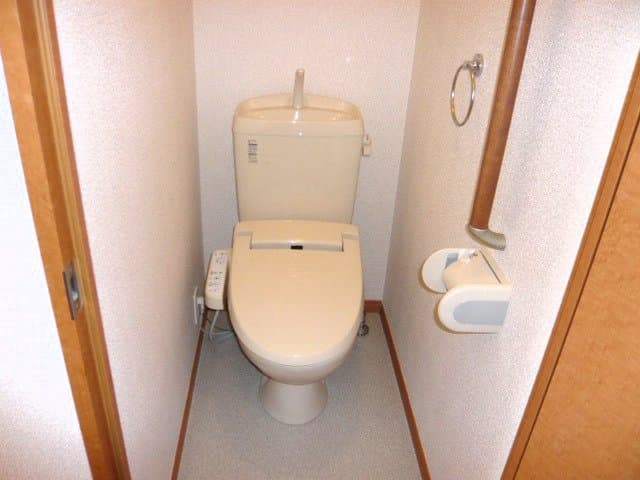 Room image 8