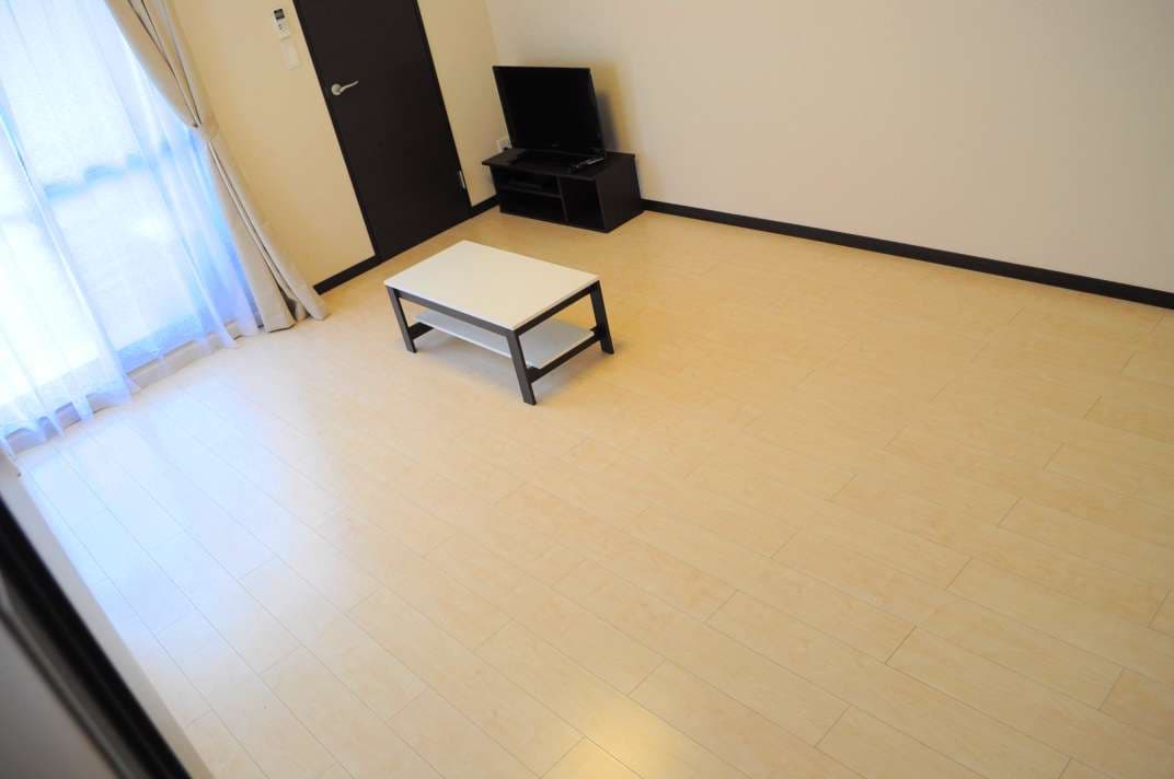Room image 15