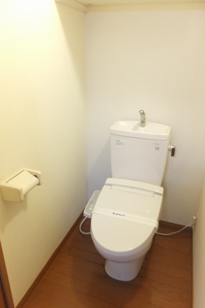 Room image 13