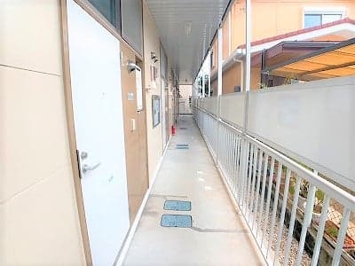 Room image 12