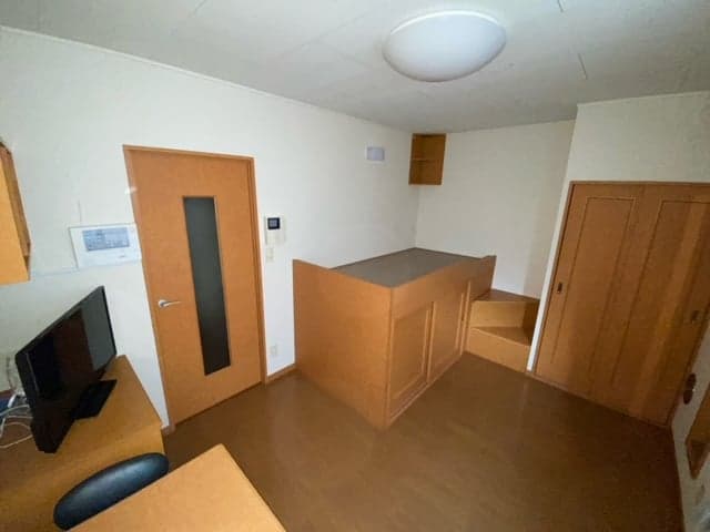Room image 9