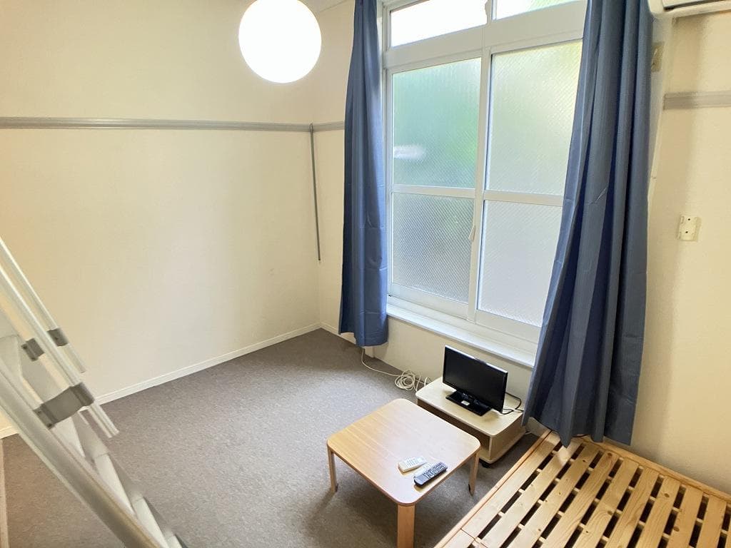 Room image 12