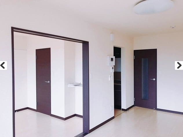 Preview interior of LEONEXT Himawari