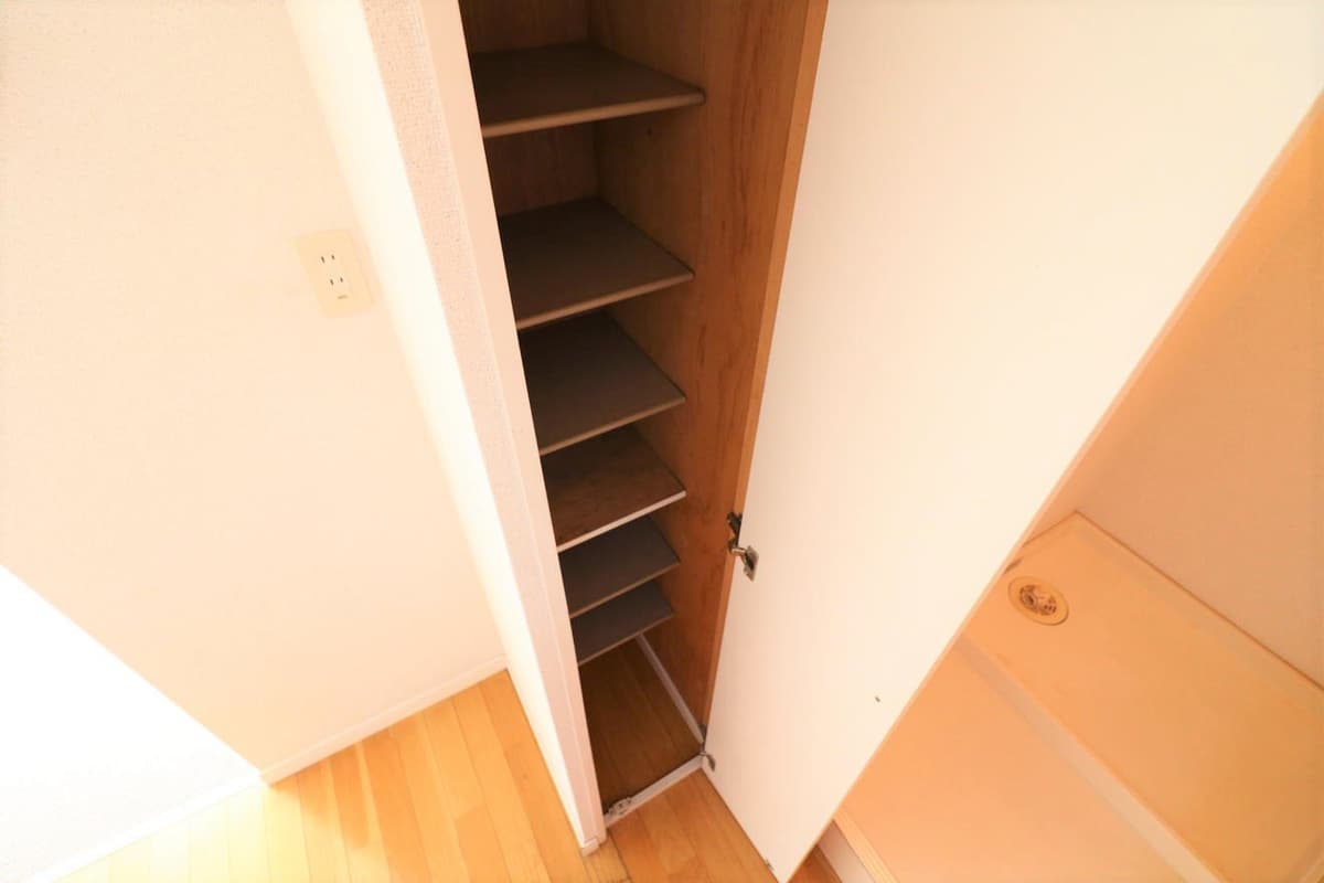 Room image 11