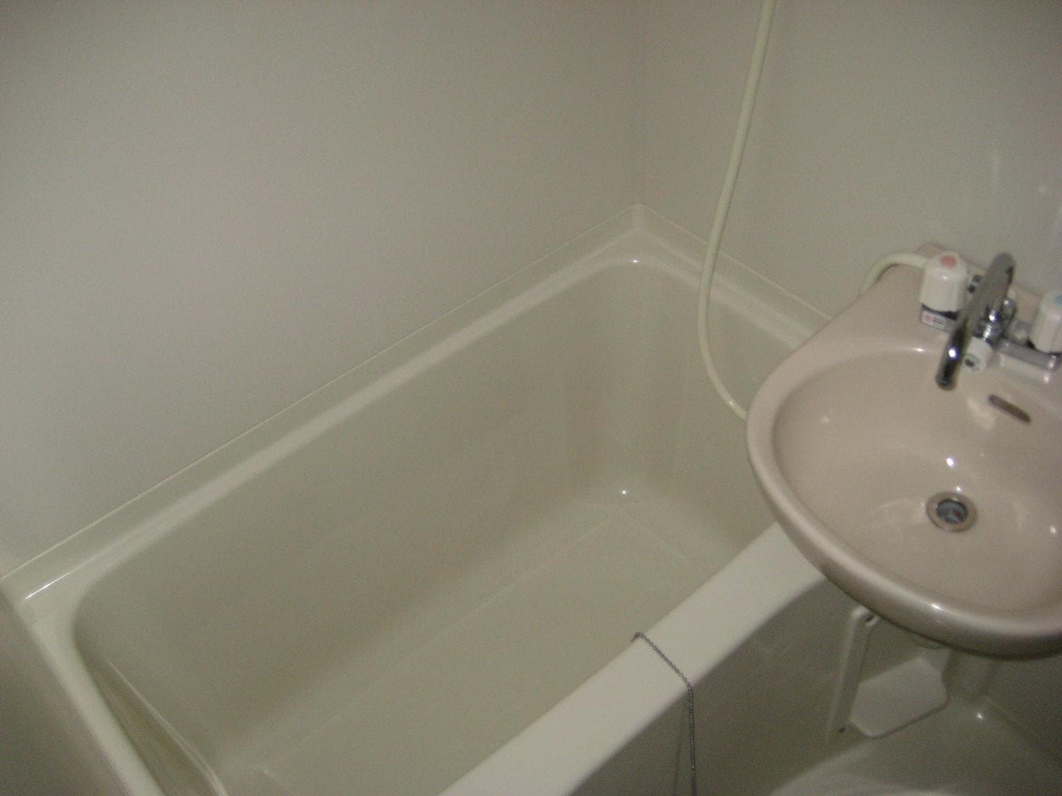 Room image 12
