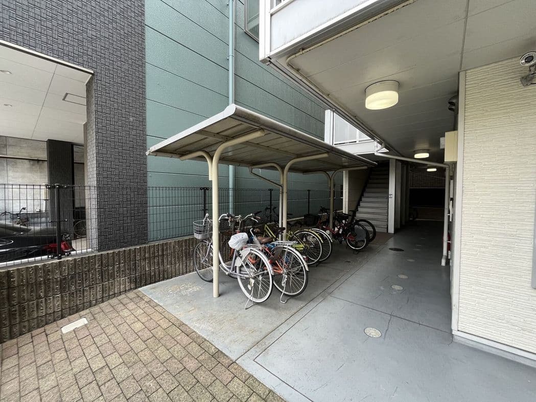 Room image 10