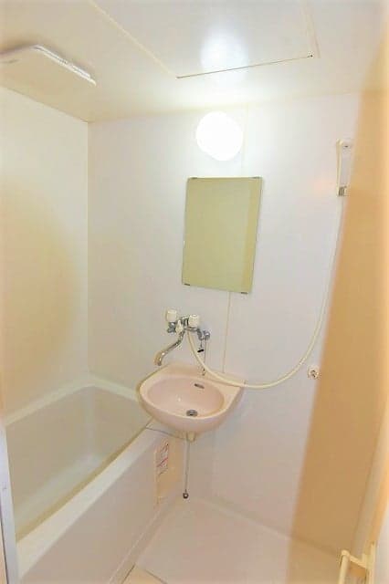 Room image 13