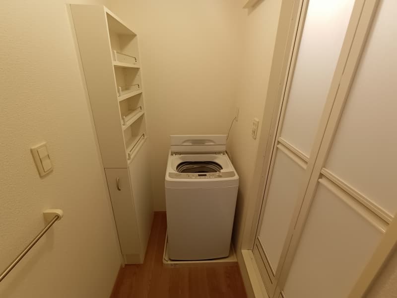 Room image 12