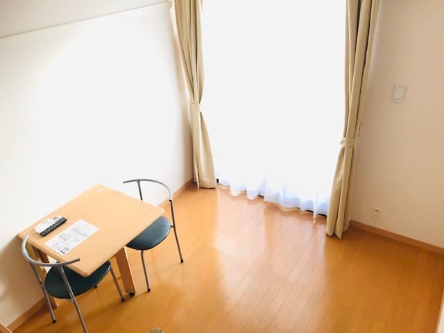 Room image 9