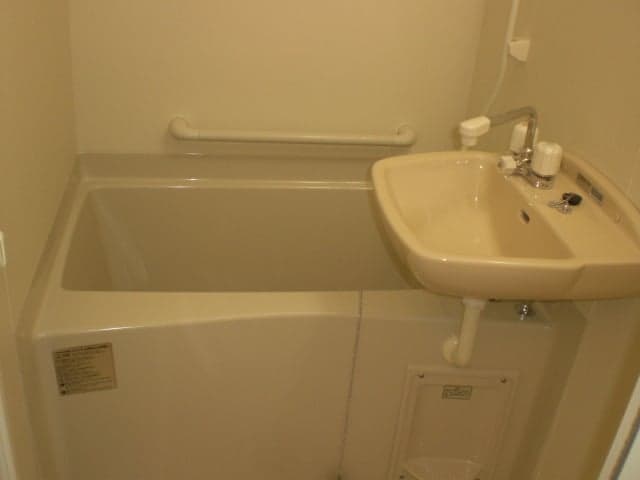 Room image 12