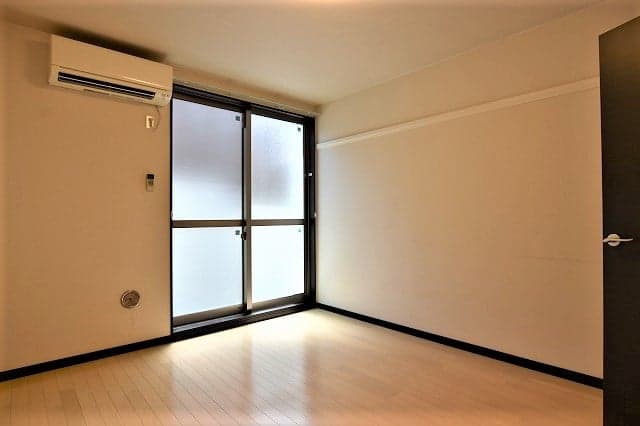Preview interior of LEONEXT Sunshine Iwamuro