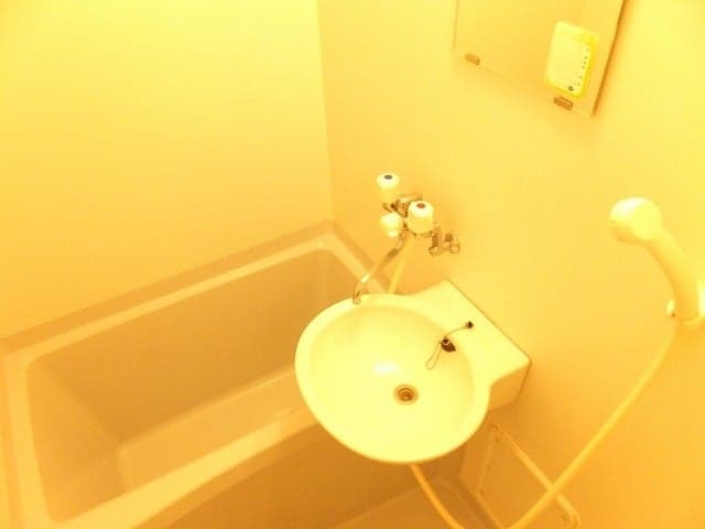 Room image 13