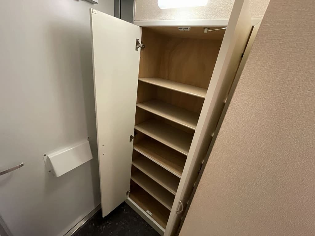 Room image 13