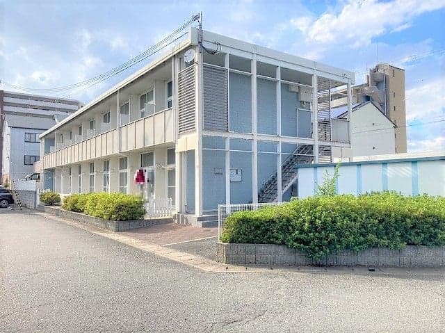 Main exterior of leopalace Tomita III