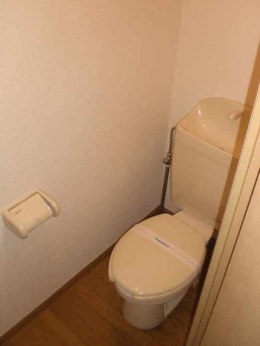 Room image 9