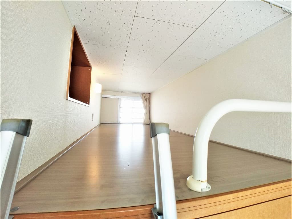 Room image 12