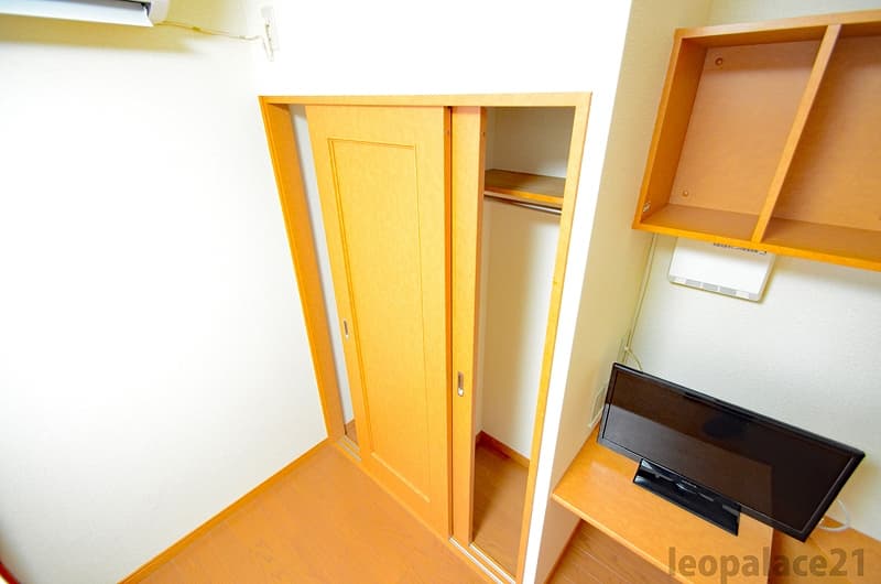 Room image 9