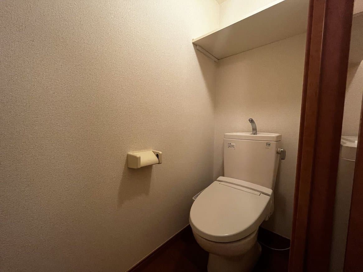 Room image 9