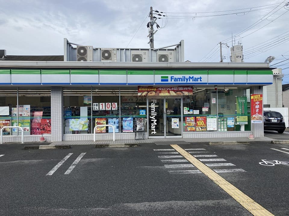 Room image 15