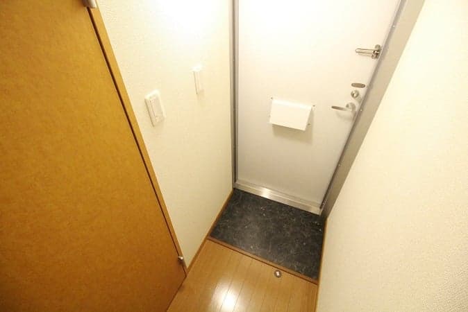 Room image 8