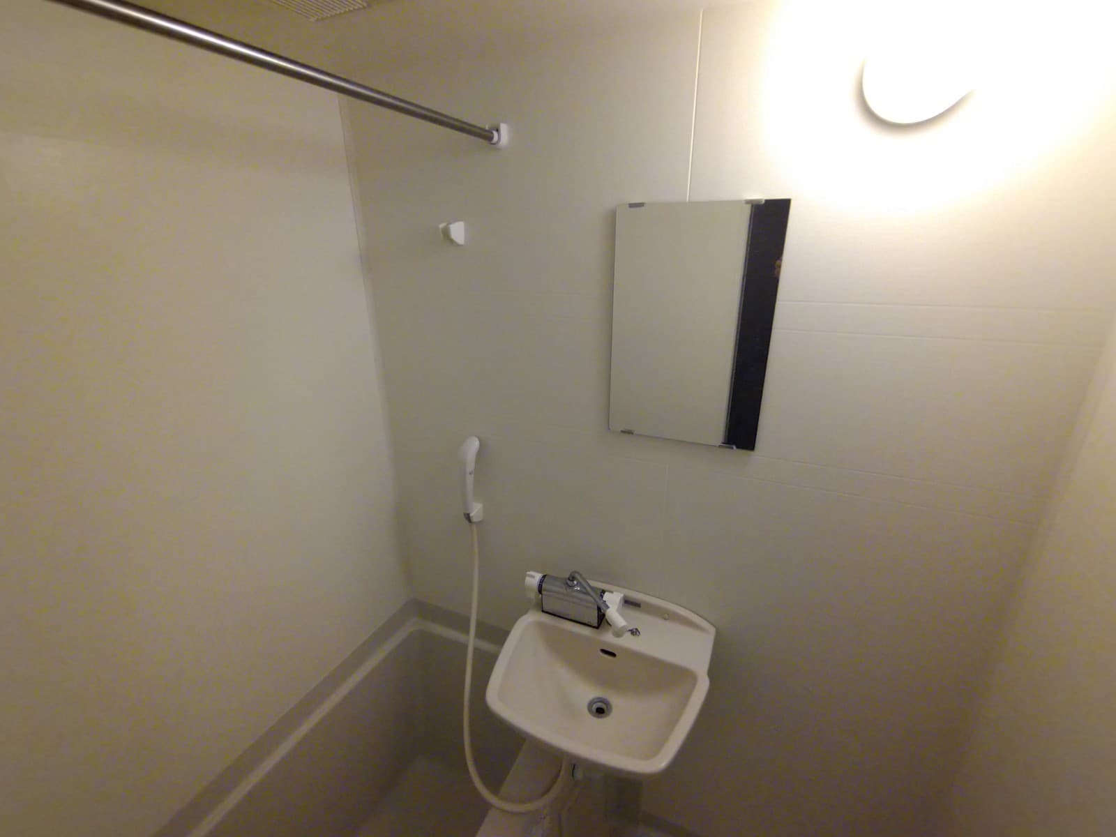 Room image 8