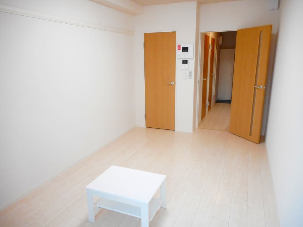 Room image 12