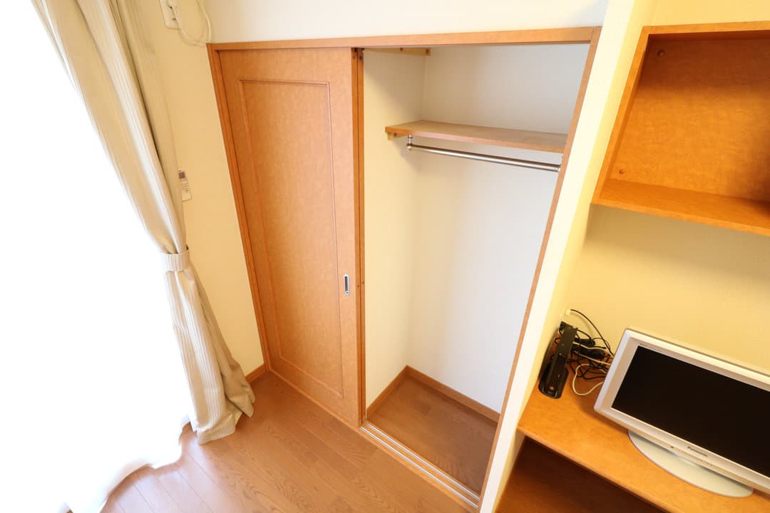 Room image 9