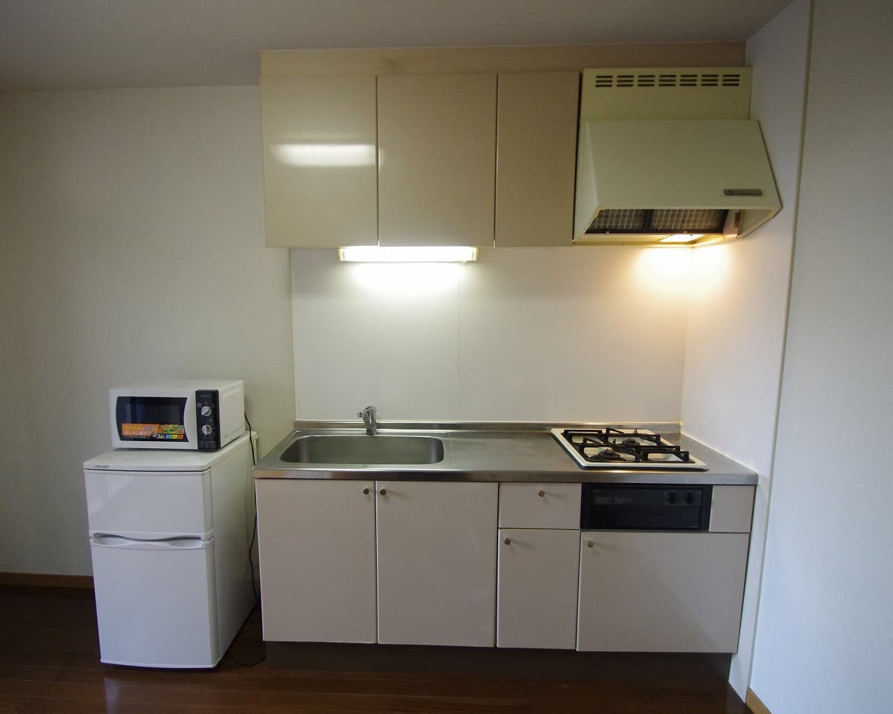 Room image 8