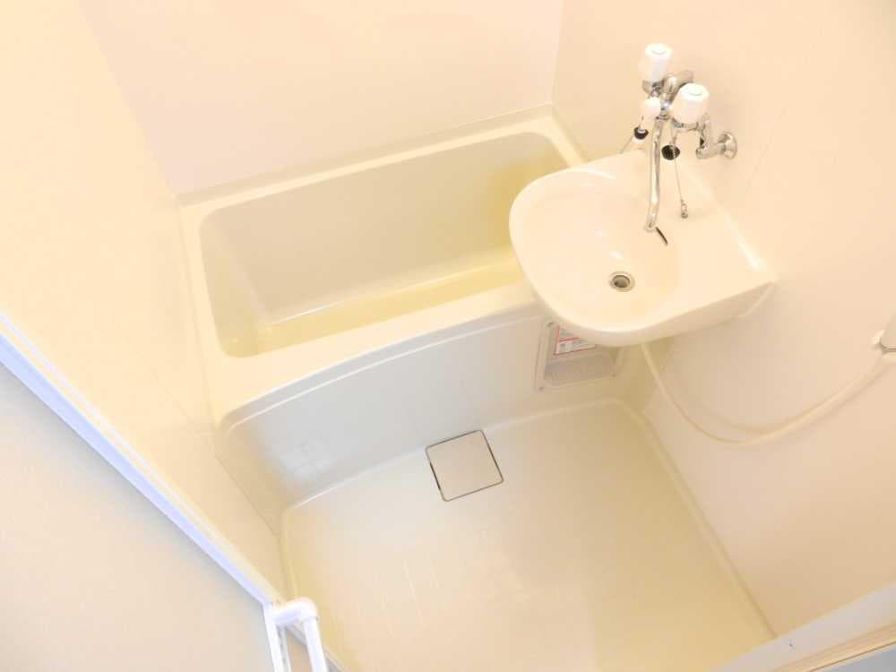 Room image 9
