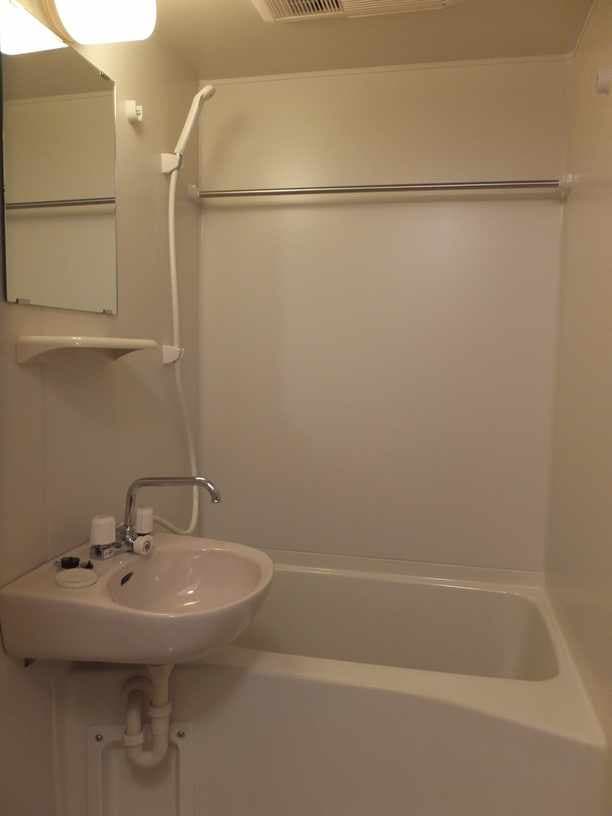 Room image 15