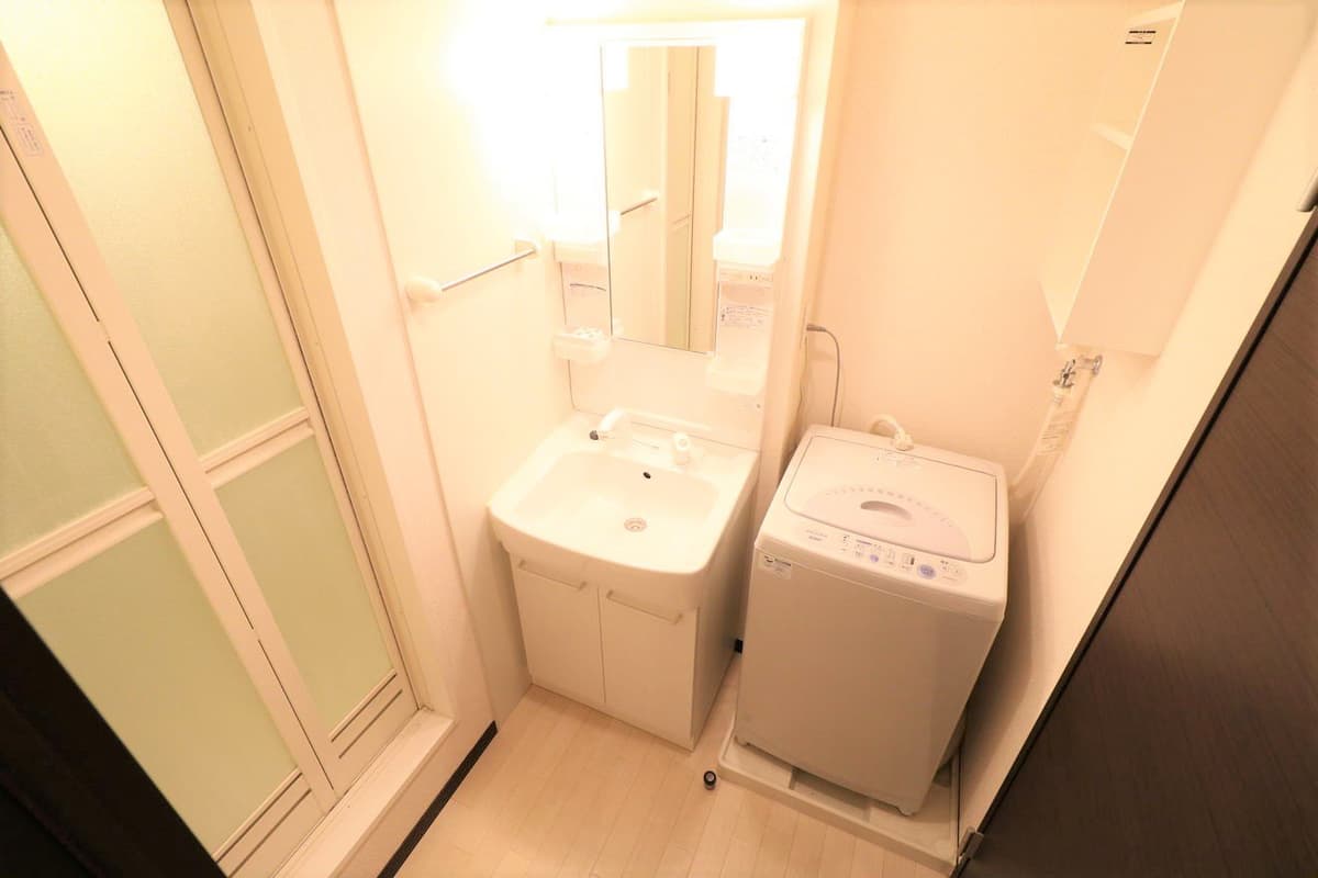 Room image 15