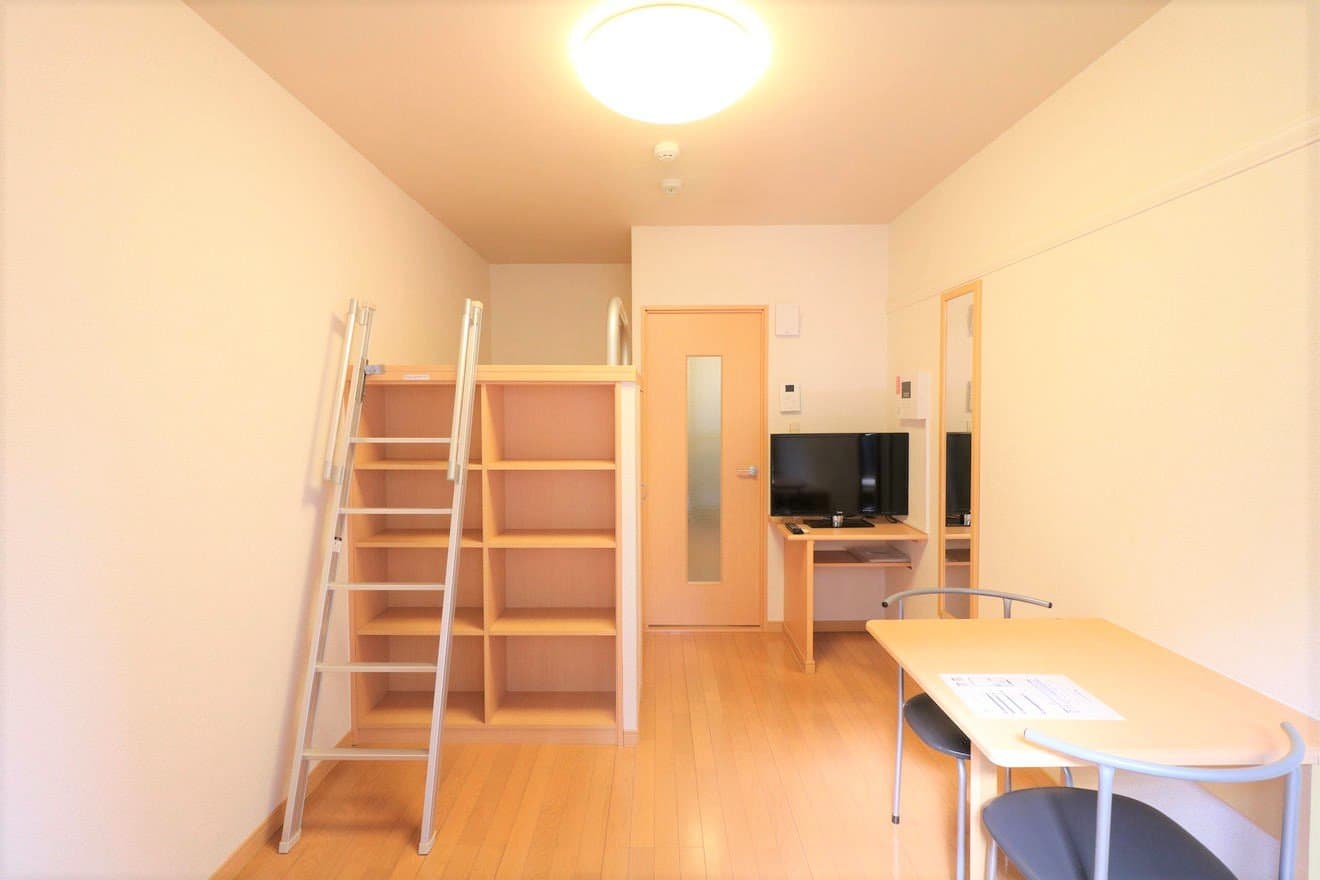 Room image 12