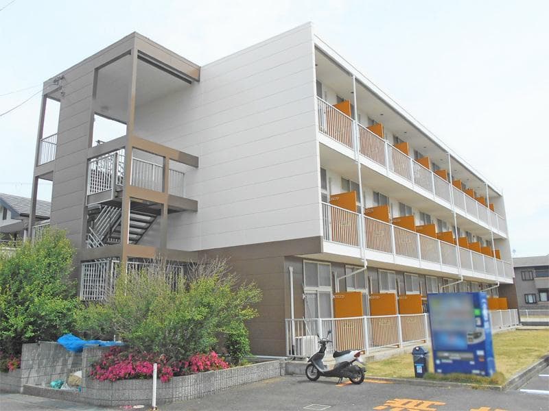 Main exterior of leopalace Fes de Famille