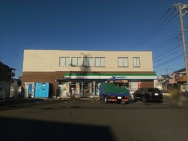 Room image 16