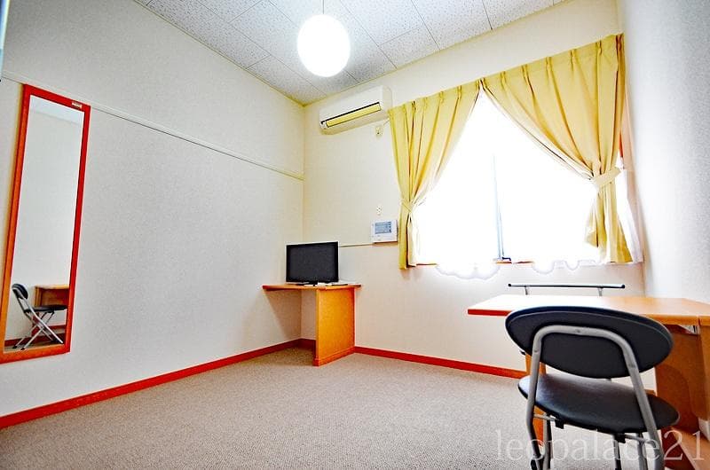 Preview interior of leopalace Park Heim Takaai