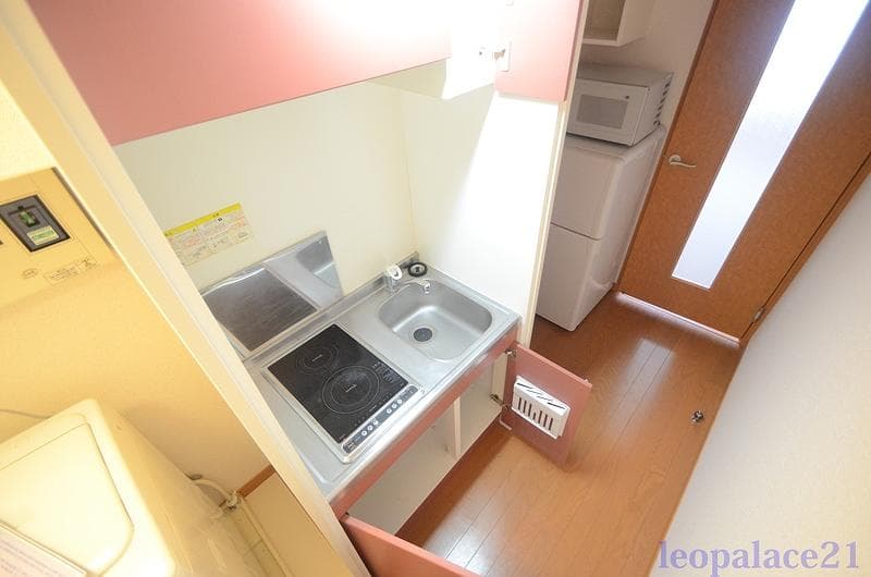 Room image 11