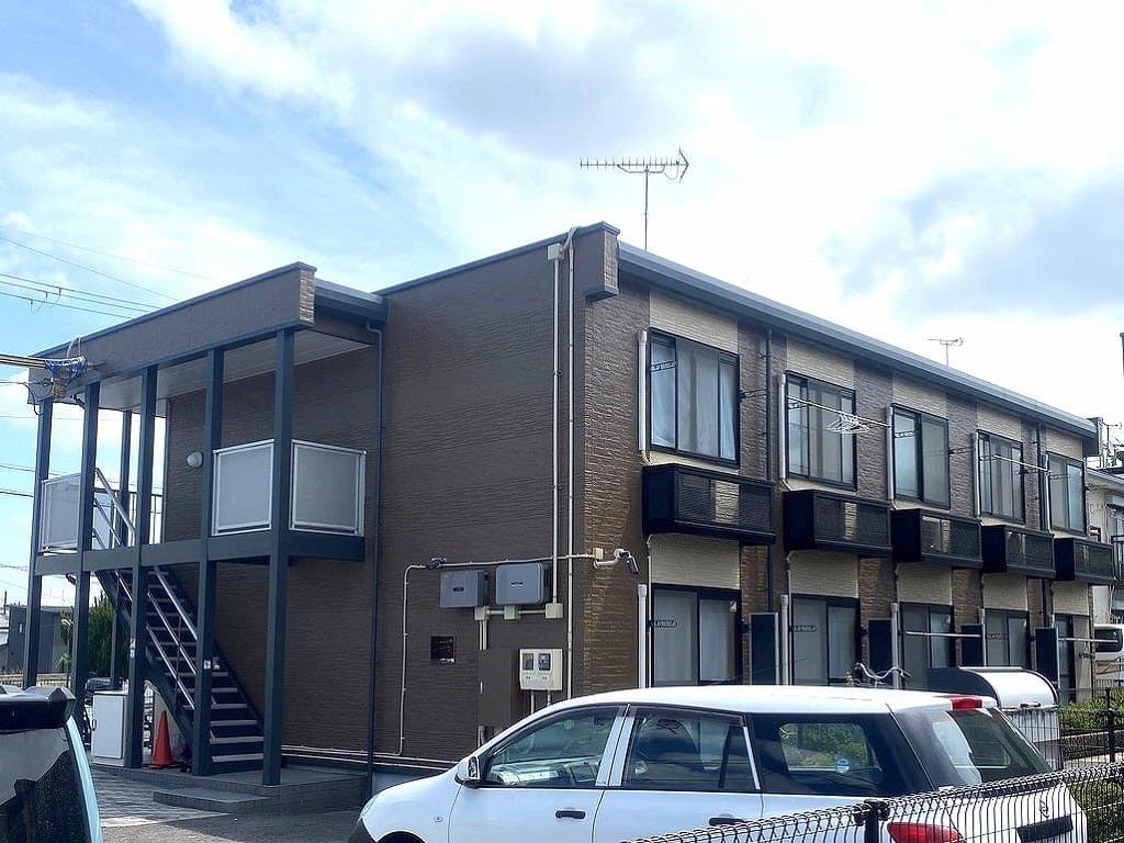 Main exterior of leopalace Mikumo Nishi