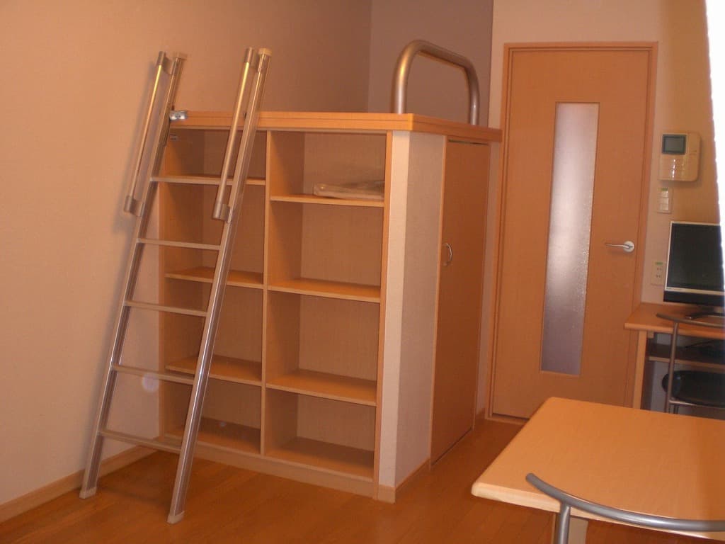 Room image 10